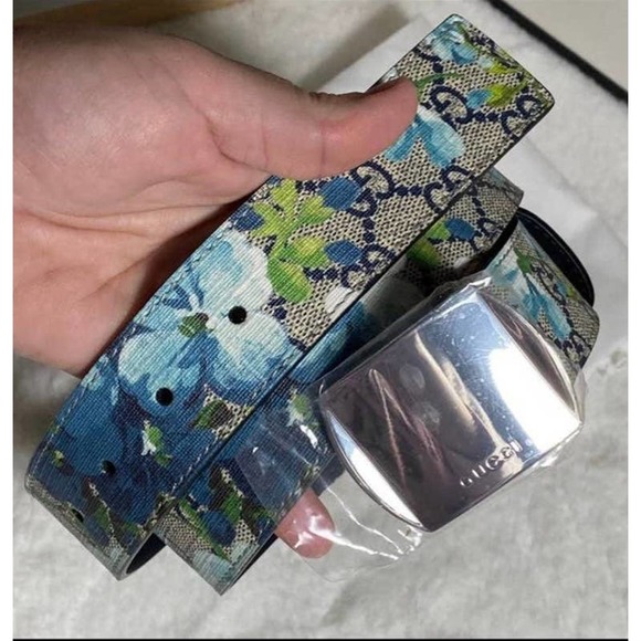🌀⭐️🥶GUCCI Blooms GG Supreme Coated Canvas / Leather Belt w/ Navy Back - Picture 1 of 7